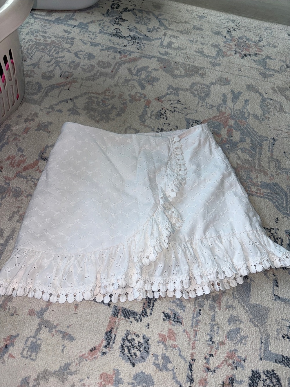Lilly Pulitzer White Eyelet Ruffle Mini Skirt size 6